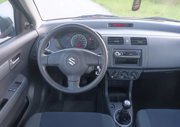 Suzuki Swift cena 15800 przebieg: 202300, rok produkcji 2007 z Węgorzewo małe 232